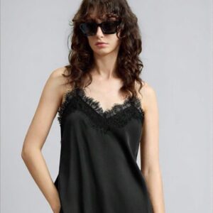 Blusa larga con tirantes