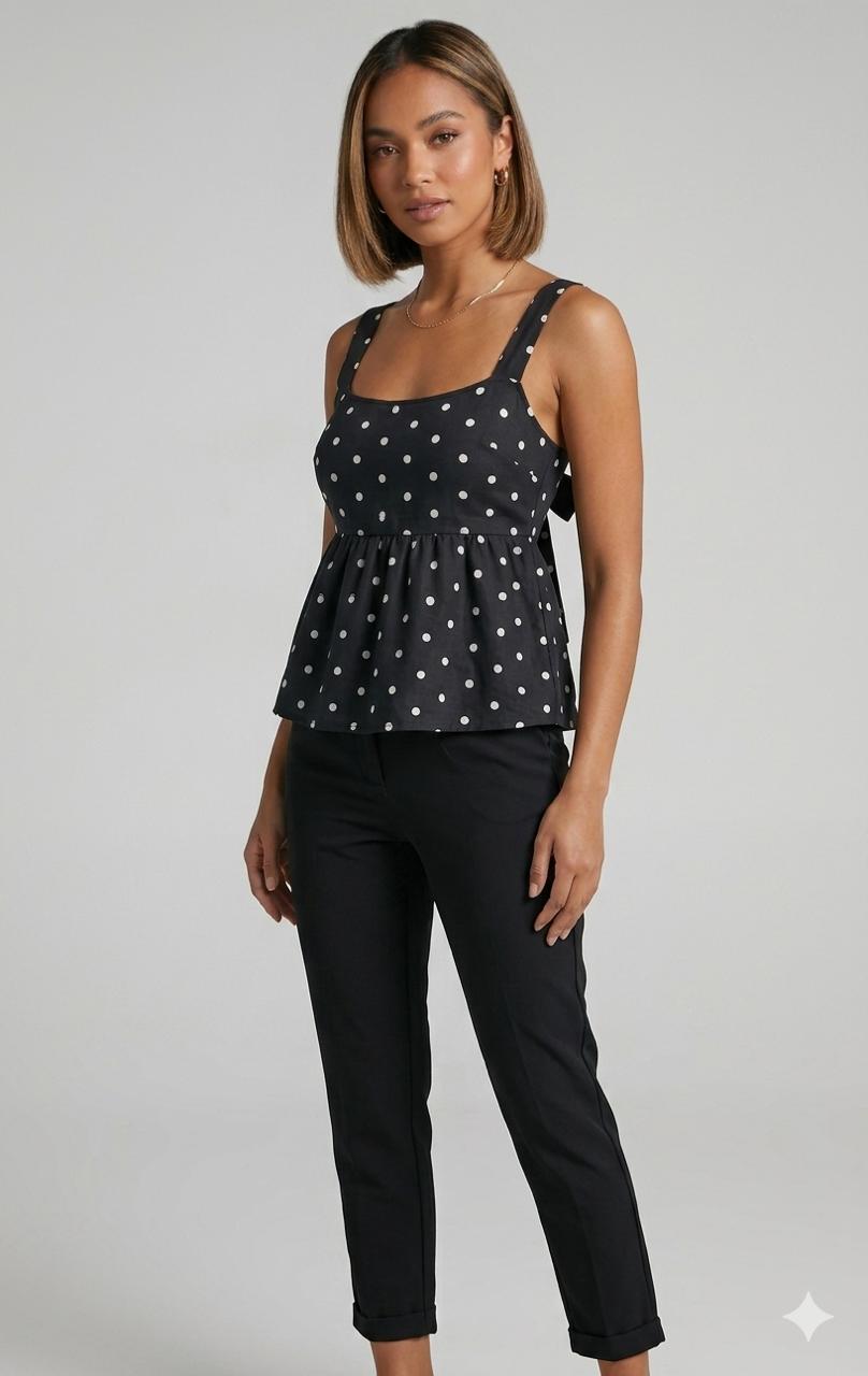 Blusa negra con lunares 1 Blusa negra con lunares