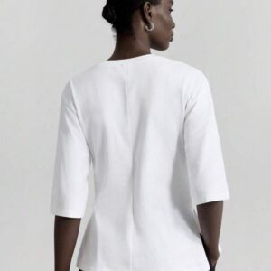 Blusa Blanca Detalle Dorado