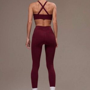 Conjunto Deportivo Rojo Con Crop Top (2) Conjunto Deportivo Rojo Con Crop Top