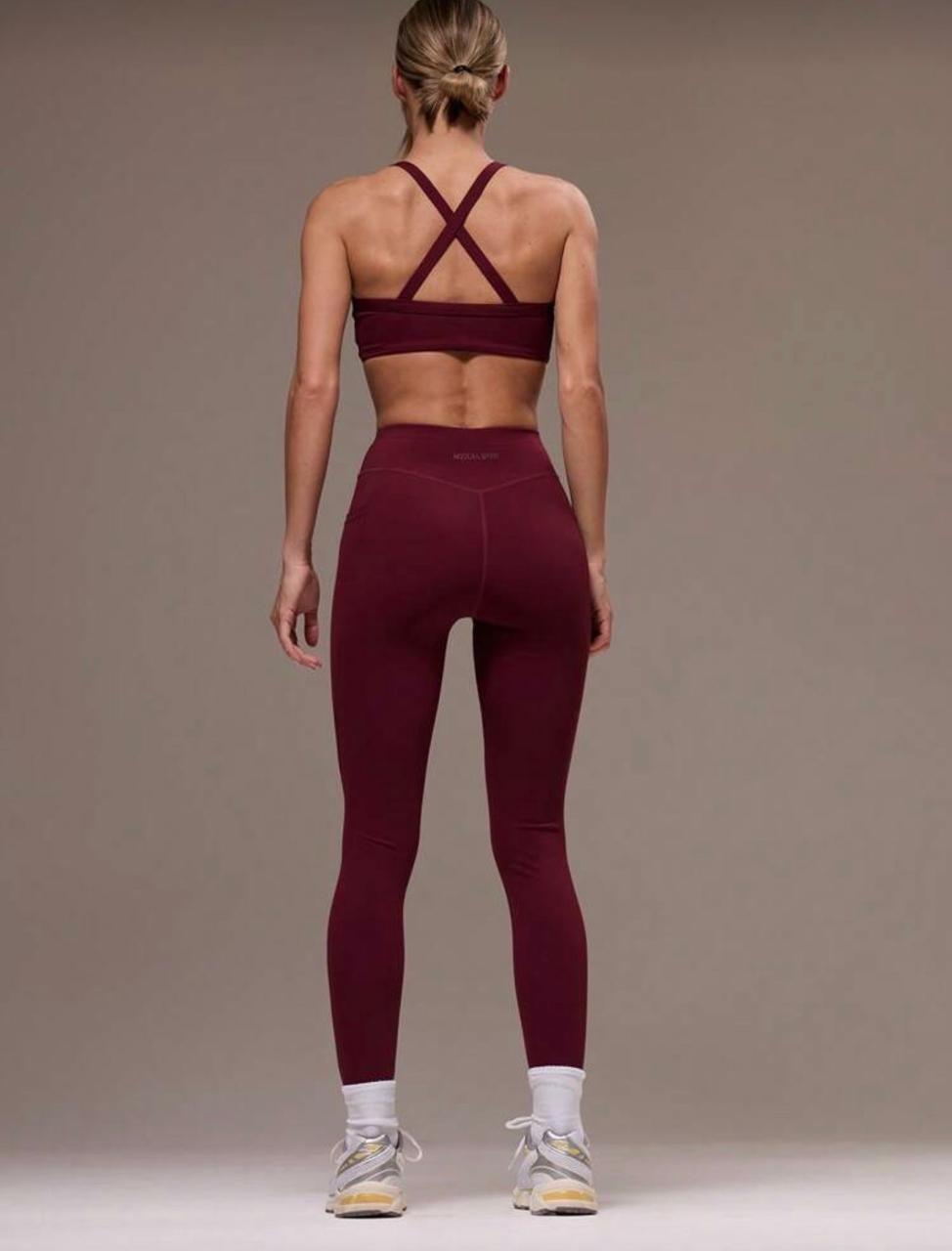 Conjunto Deportivo Rojo Con Crop Top 2 Conjunto Deportivo Rojo Con Crop Top