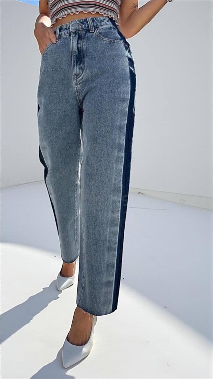 Jeans Oscuro Con Linea Azul 1 Jeans Oscuro Con Linea Azul