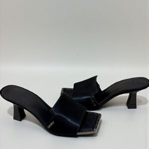 Tacones Negros Punta Cuadrada