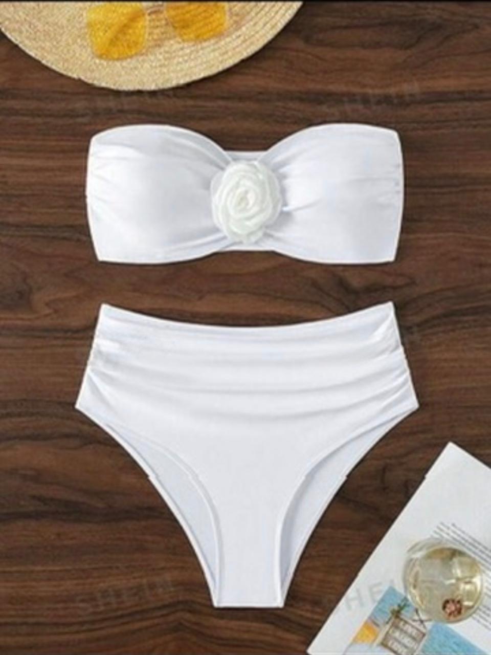 Traje de baño blanco strapless 2 Traje de baño blanco strapless