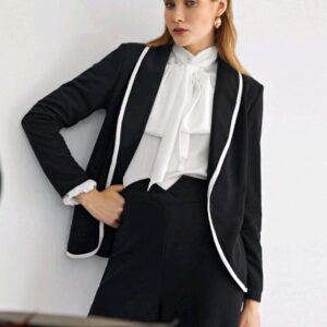 Blazer Negro Con Lineas Blancas