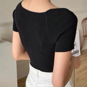 Blusa Negra Cuello Corazón