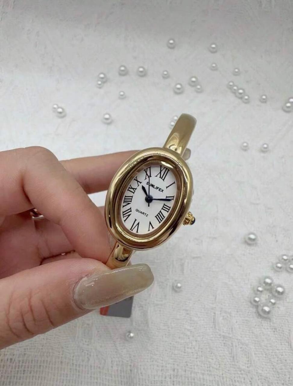 Reloj Ovalado 2 Reloj Ovalado