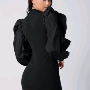 Vestido Negro Corto Manga Larga